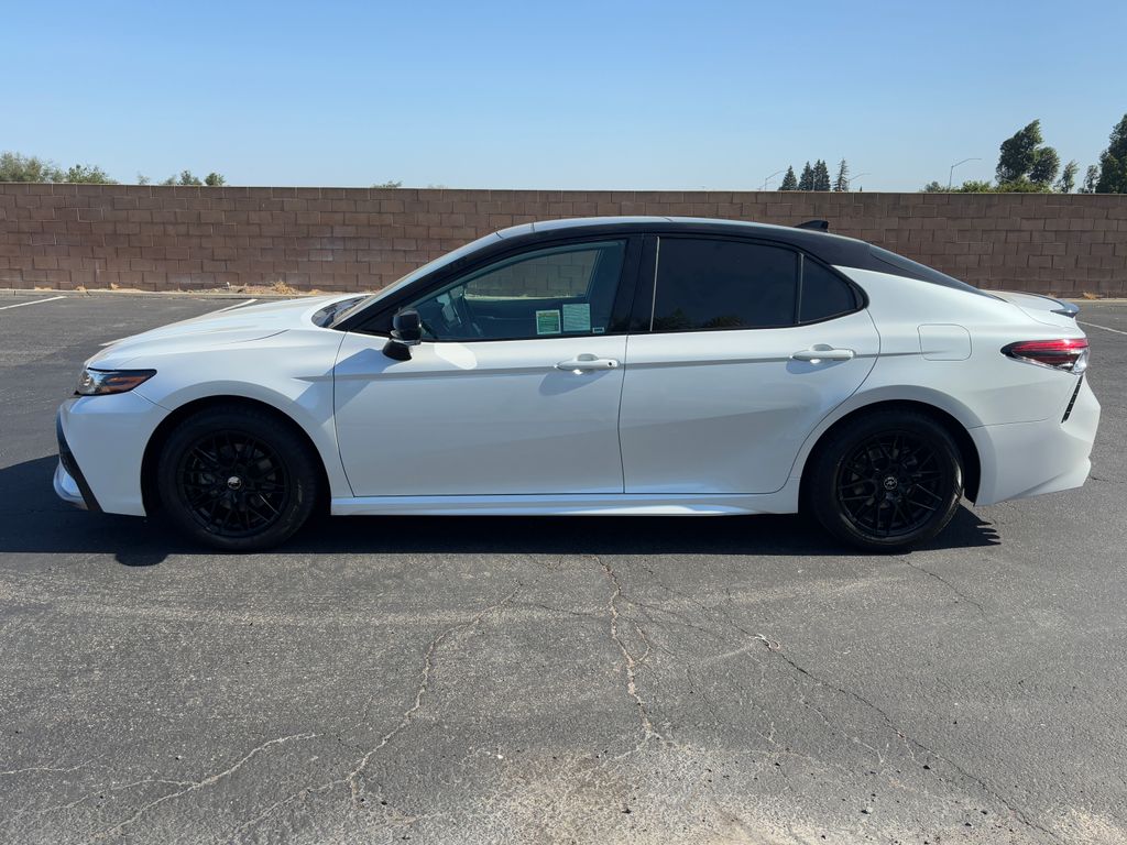 2022 Toyota Camry XSE 8
