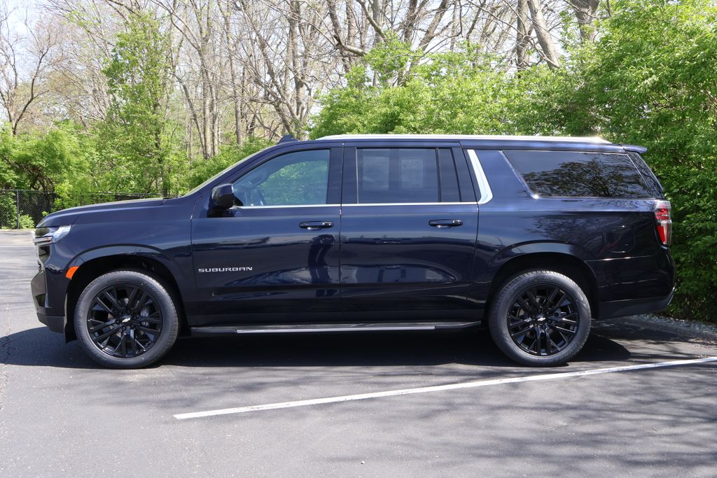 2021 Chevrolet Suburban LS 4