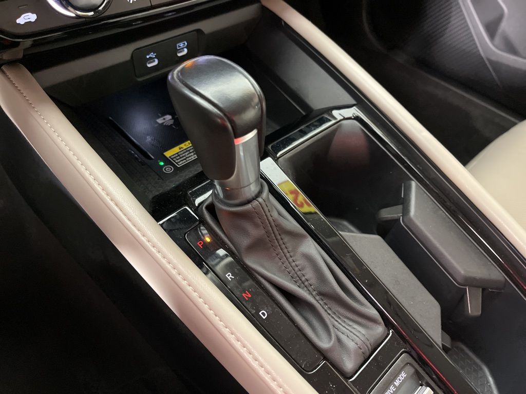 Thumbnail: 2023 Honda Accord - 32