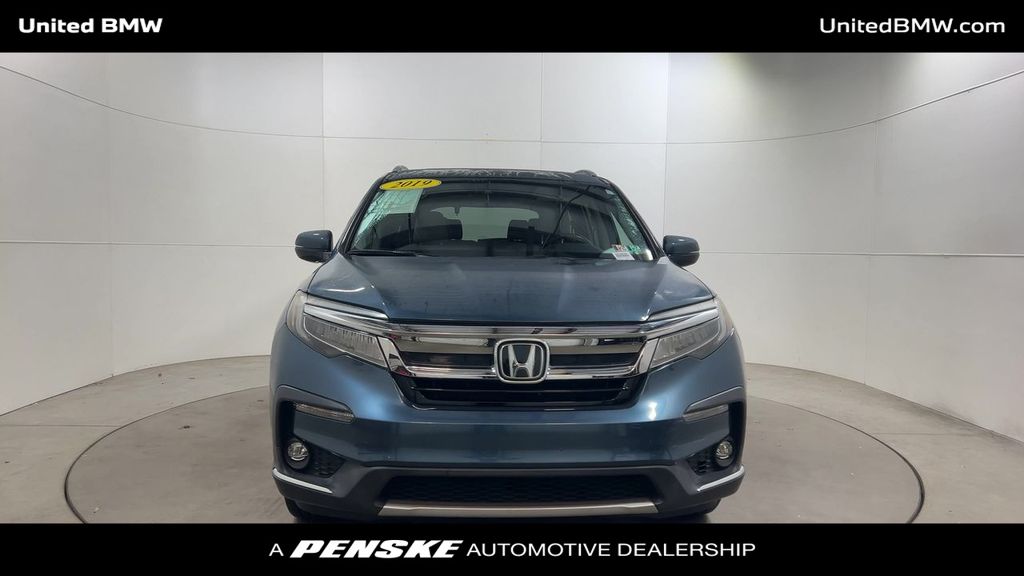Thumbnail: 2019 Honda Pilot - 3