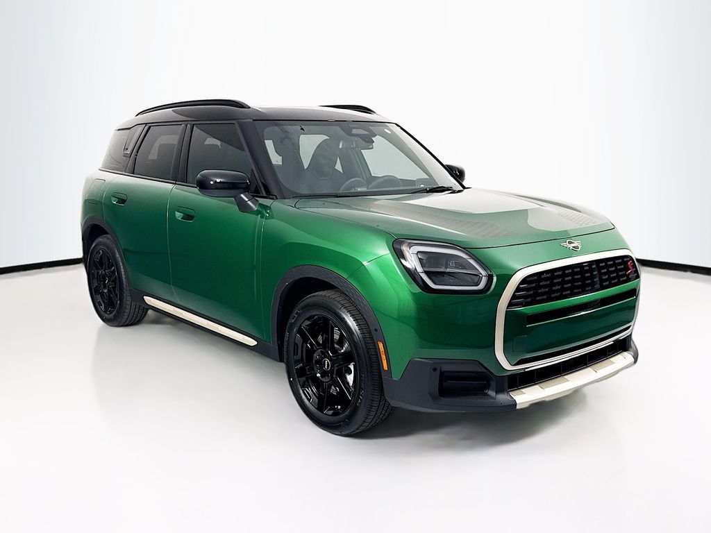 Thumbnail: 2027 MINI Cooper Countryman - 3