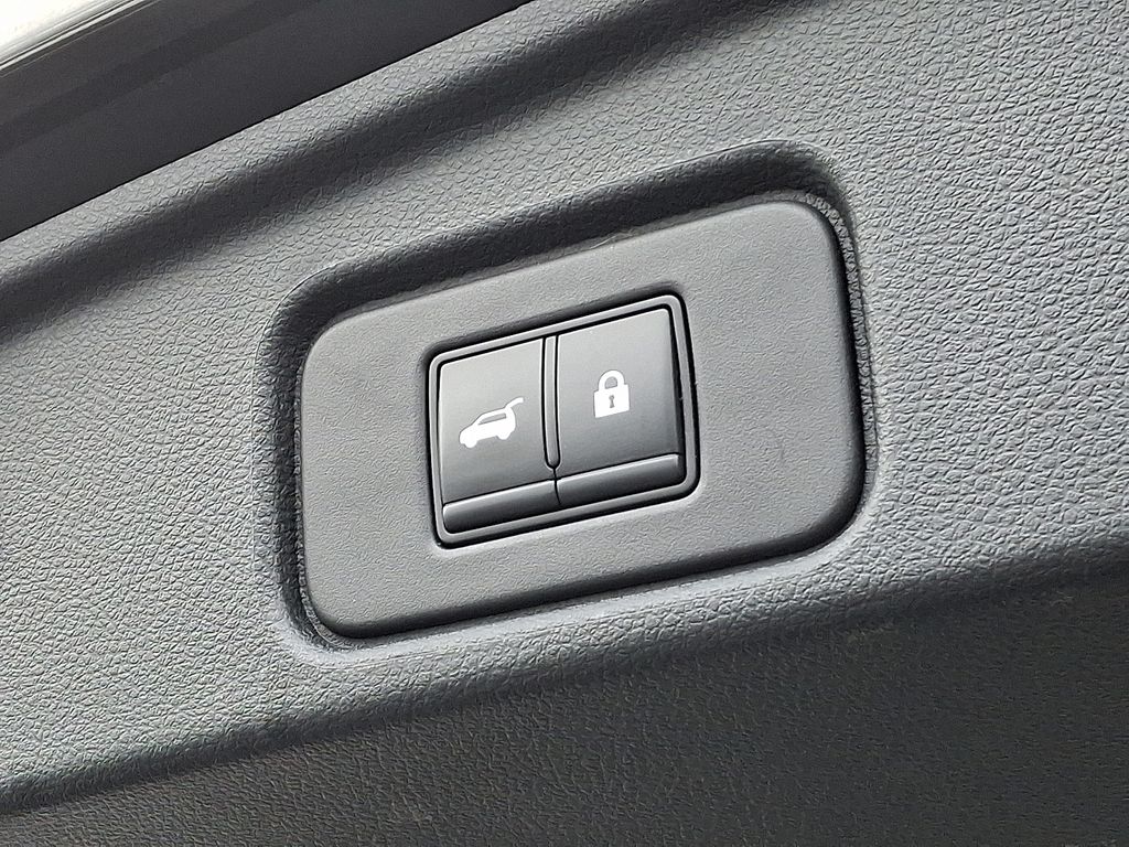 Thumbnail: 2022 Nissan Pathfinder - 31