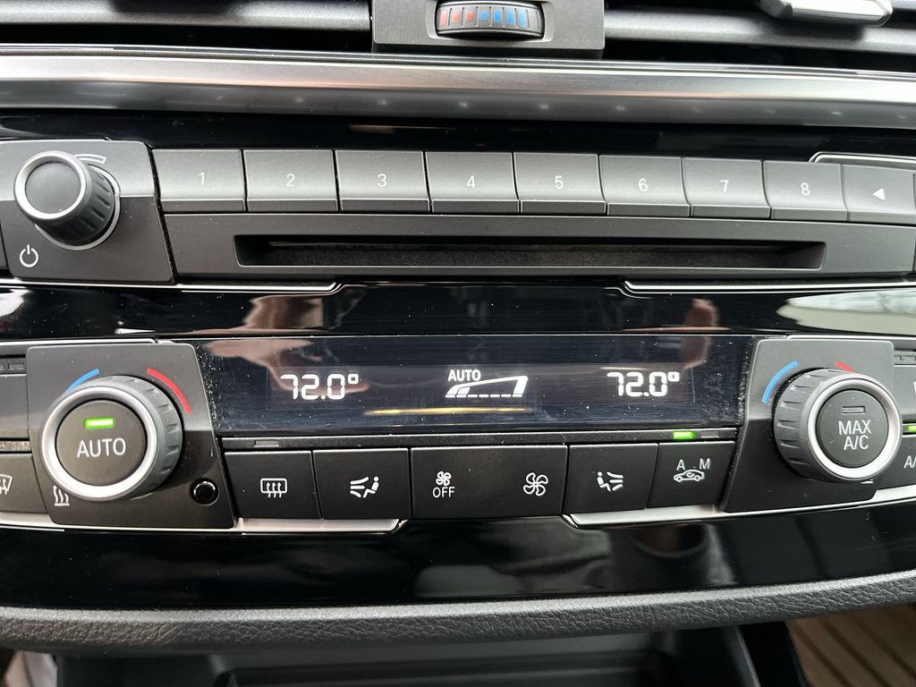 Thumbnail: 2021 BMW M2 - 19