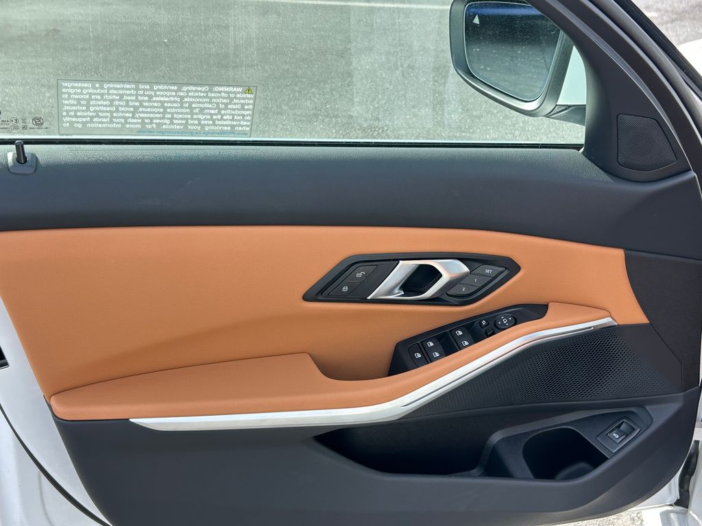 Thumbnail: 2025 BMW 3 Series - 11