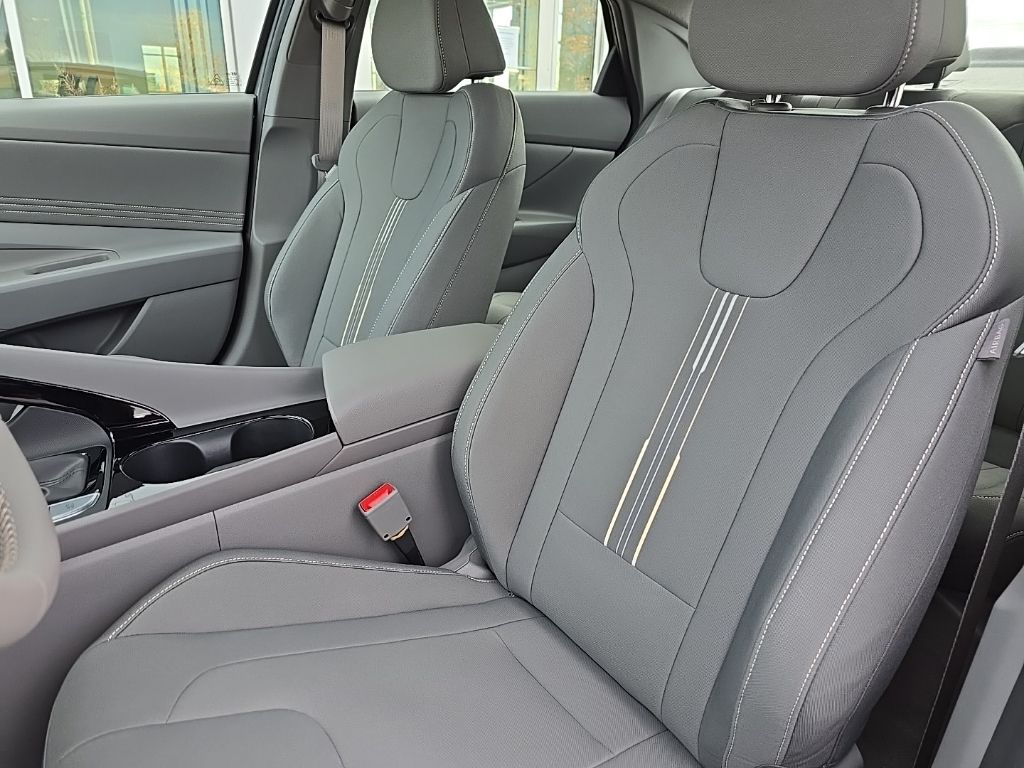 Thumbnail: 2026 Hyundai Elantra - 18