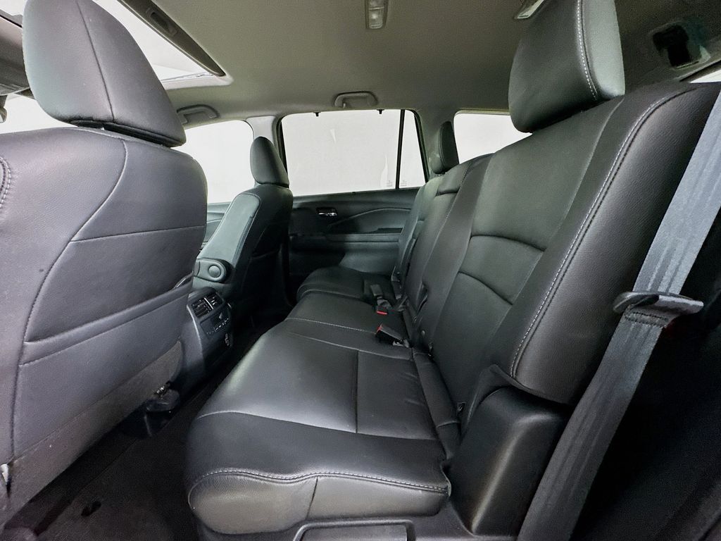 Used Car 2021 Honda Pilot  Special Edition For Sale Under $30,000 In Austin, Texas