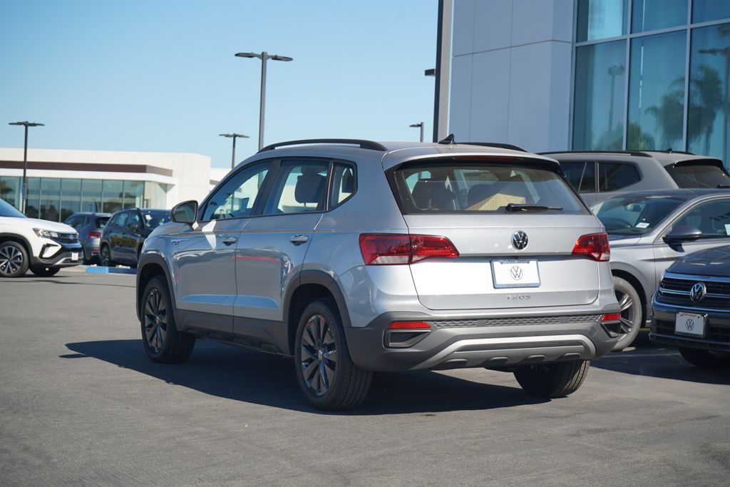 2024 Volkswagen Taos 1.5T S 3