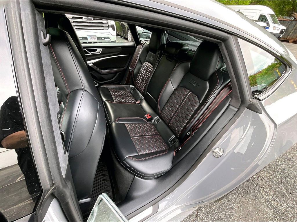 2023 Audi RS 7 — photo 14