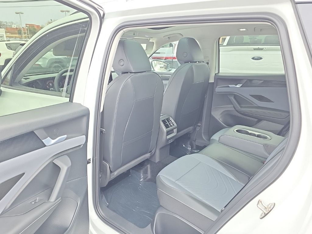 2026 Volkswagen Tiguan 2.0T SE White/off-white at Sutliff Volkswagen