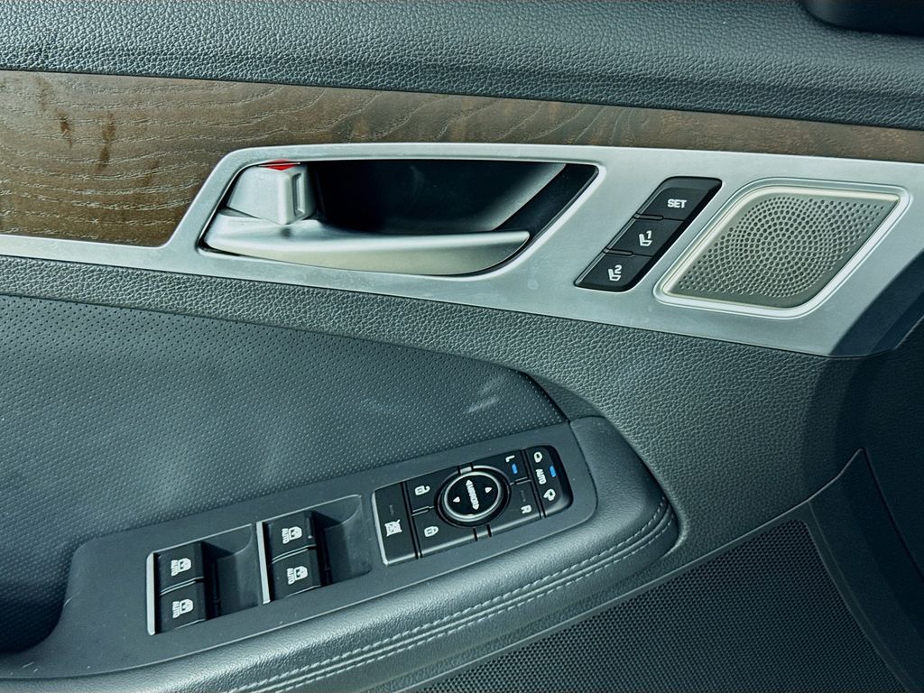 Used Car 2018 Genesis G80  5.0 Ultimate For Sale Under $20,000 In Austin, Texas