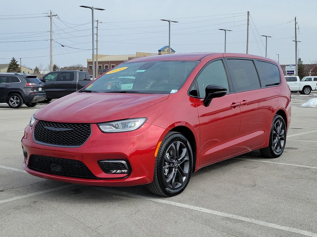 2026 Chrysler Pacifica Select FWD