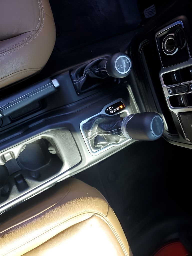 Used Car 2020 Jeep Gladiator  Overland For Sale Under $30,000 In Austin, Texas