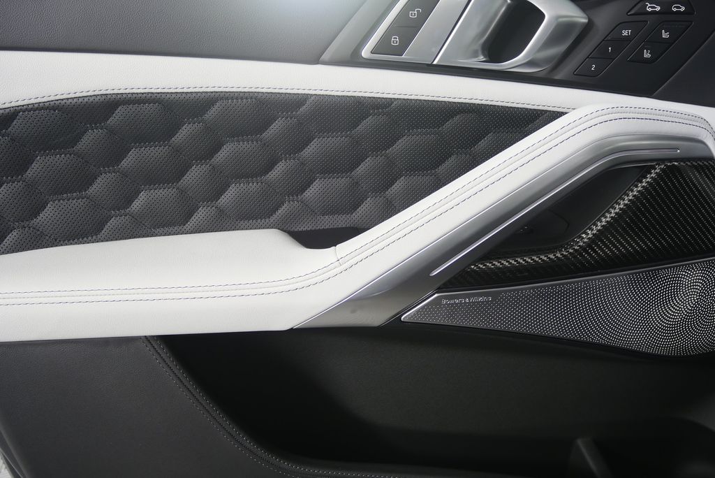 Thumbnail: 2026 BMW X6 - 10