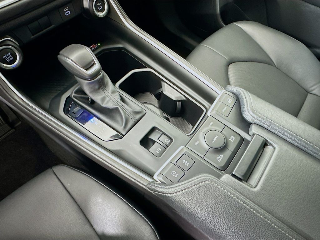 Thumbnail: 2025 Toyota Grand Highlander - 16