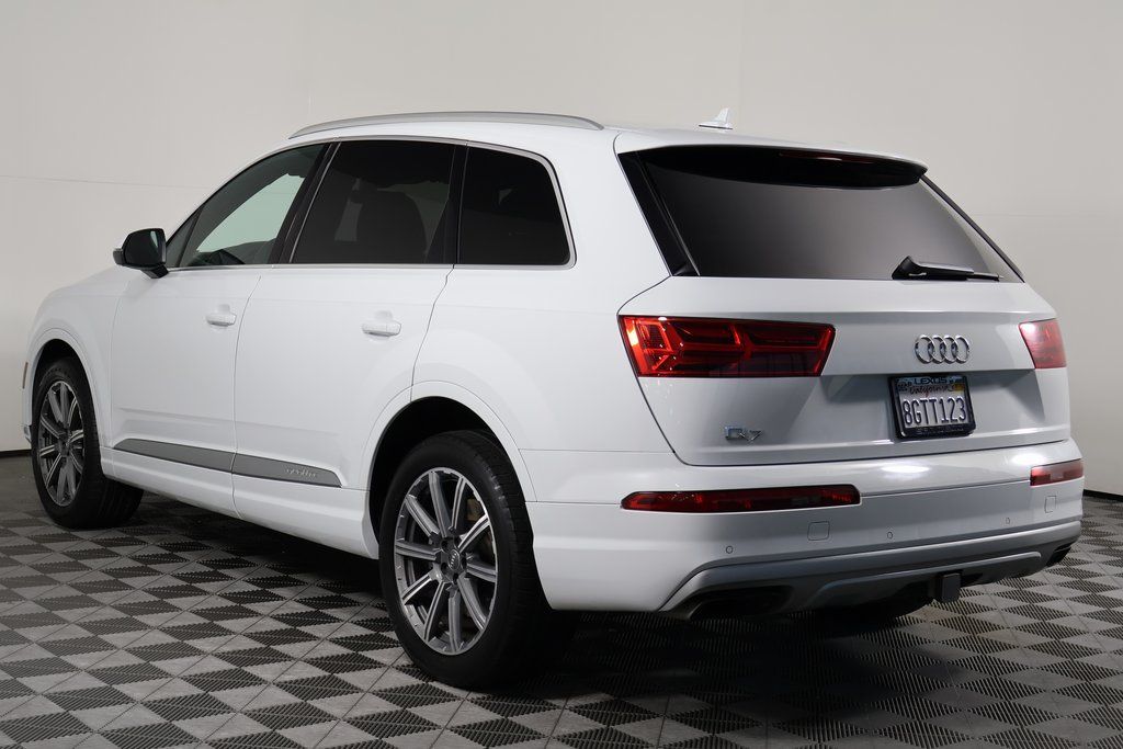 Thumbnail: 2019 Audi Q7 - 6