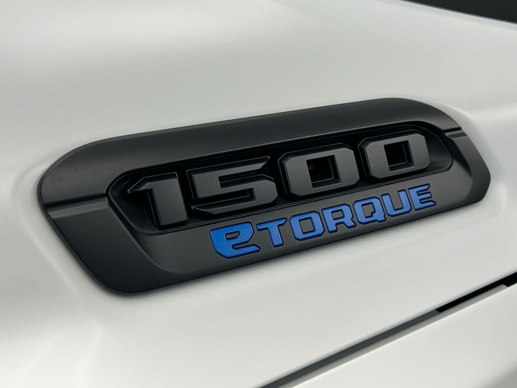 New 2026 Bright White Clearcoat Ram Big Horn/Lone Star image 17