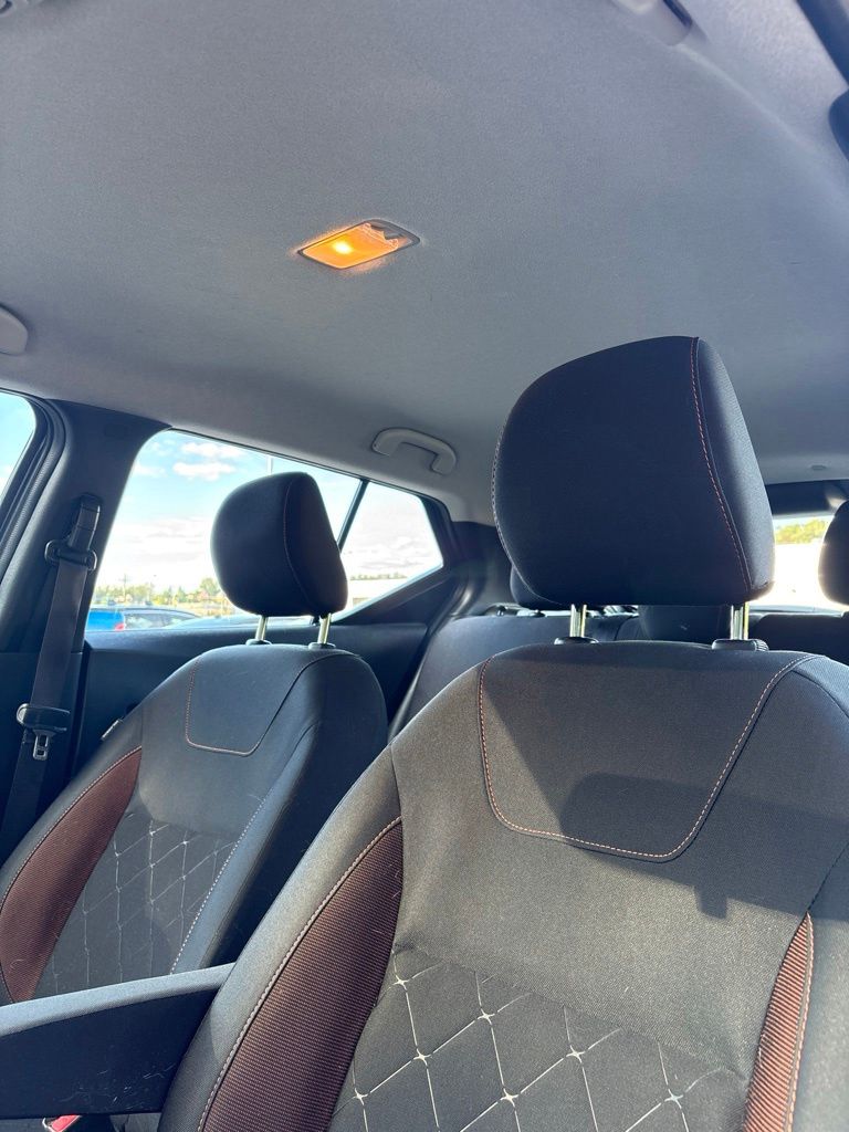2019 Nissan Kicks SR Gray at Phil Fitts Ford