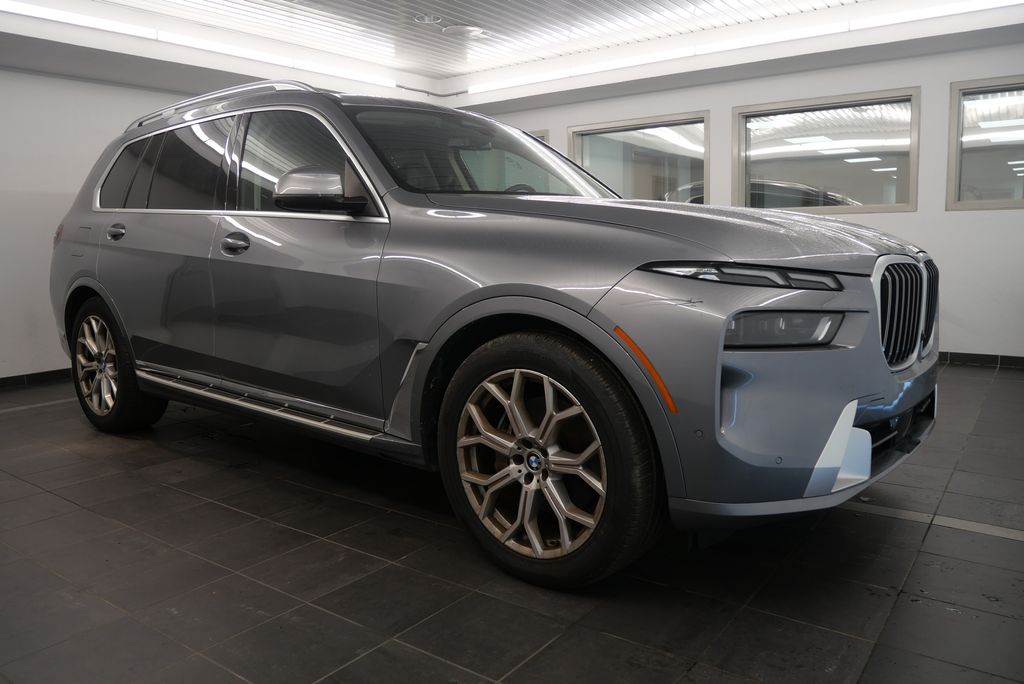 2023 BMW X7 xDrive40i 8