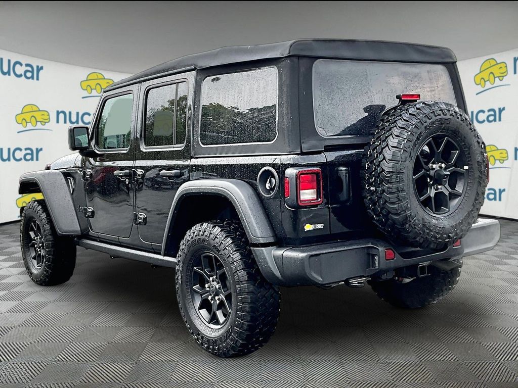 2024 Jeep Wrangler — photo 4