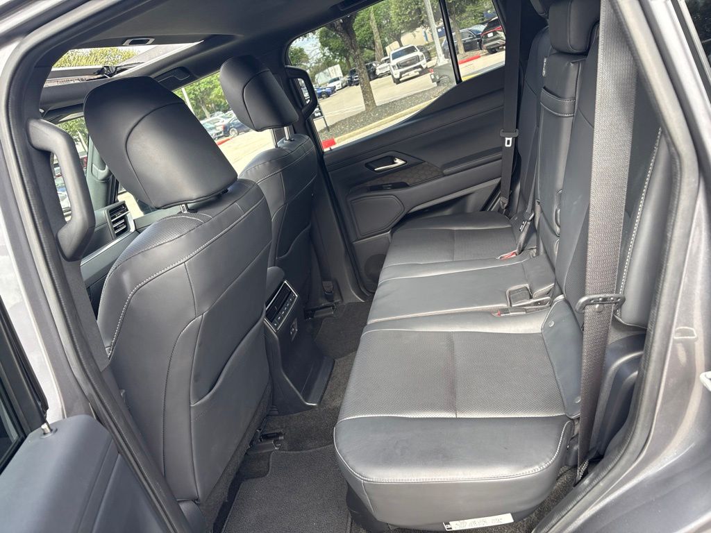 Thumbnail: 2024 Lexus GX - 19