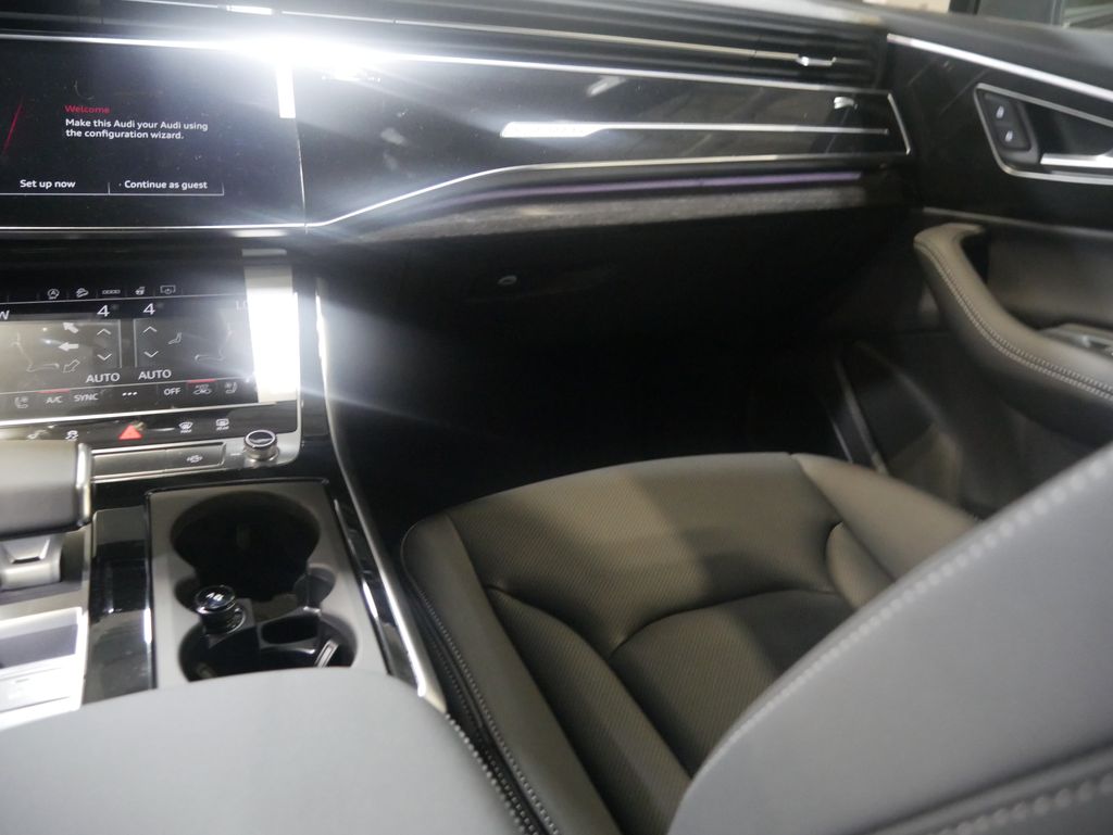 Thumbnail: 2026 Audi Q7 - 25