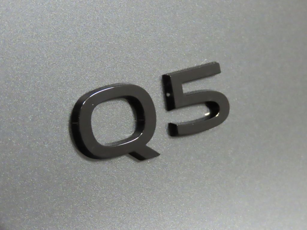 Thumbnail: 2025 Audi Q5 - 9
