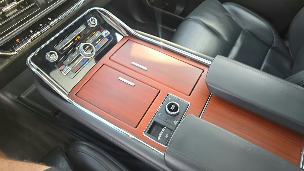 2024 Lincoln Navigator L