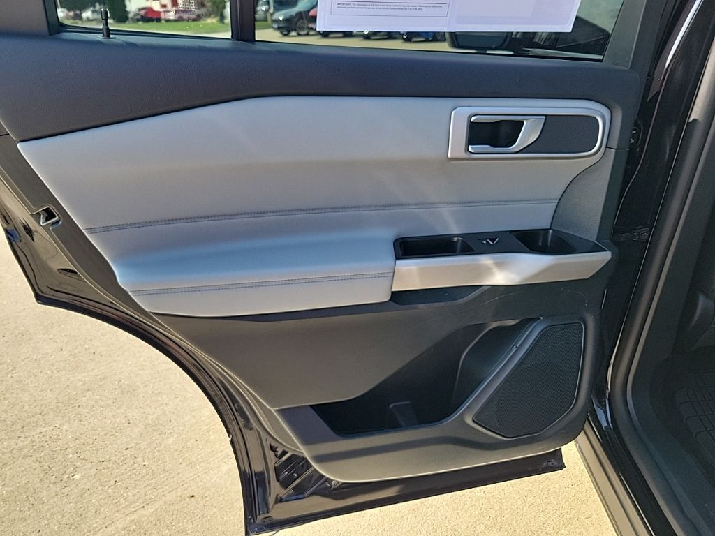 Used 2024 Ford Explorer SUV
