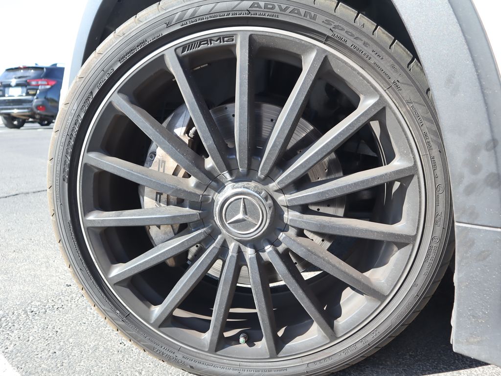 Thumbnail: 2021 Mercedes-Benz GLB - 18