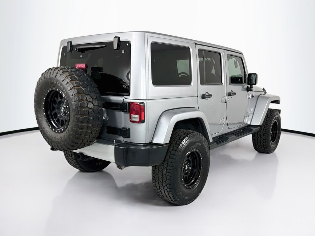 Thumbnail: 2017 Jeep Wrangler - 5