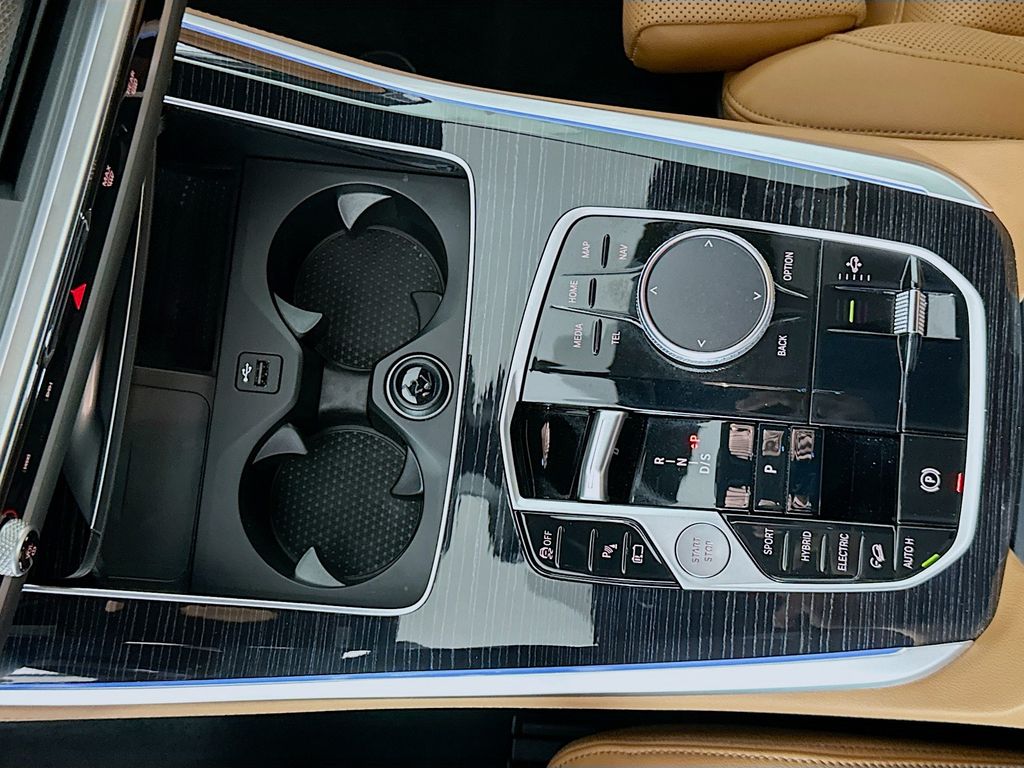 Thumbnail: 2025 BMW X5 - 17