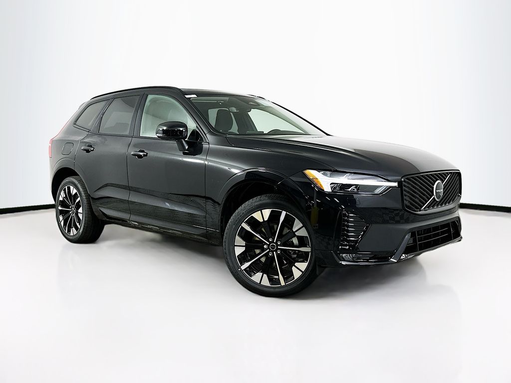2026 Volvo XC60 B5 Plus