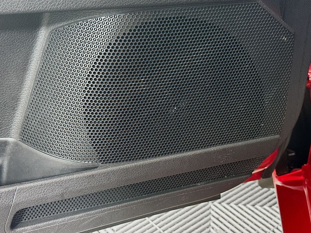 Thumbnail: 2022 Toyota Avalon - 18