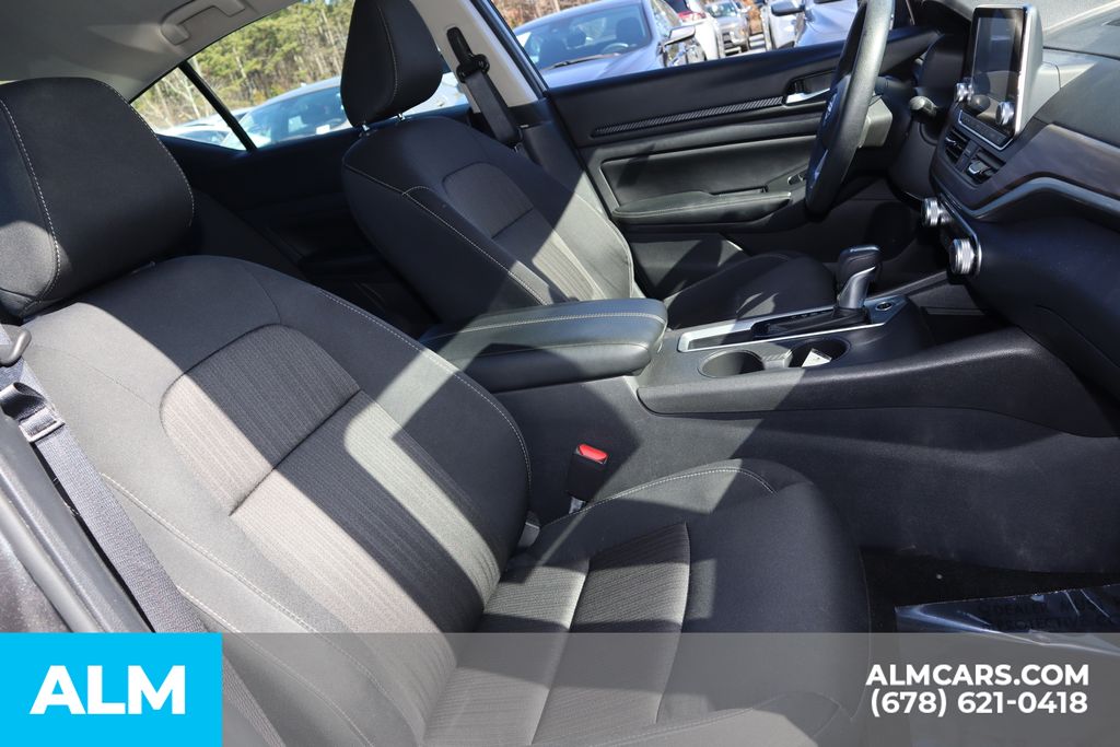Used 2025 Gray Nissan 2.5 SV image 27