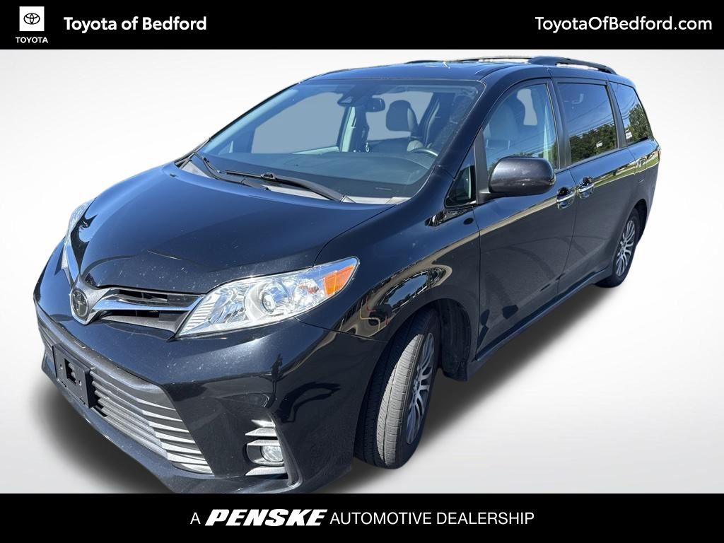 2018 Toyota Sienna XLE Premium -
                  Bedford, OH