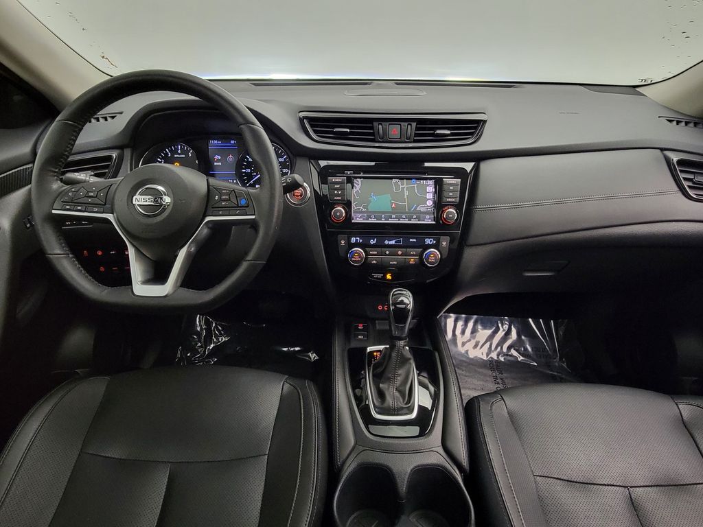 Thumbnail: 2019 Nissan Rogue - 18