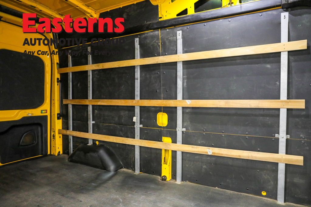 Used 2021 Yellow Ford Base image 19