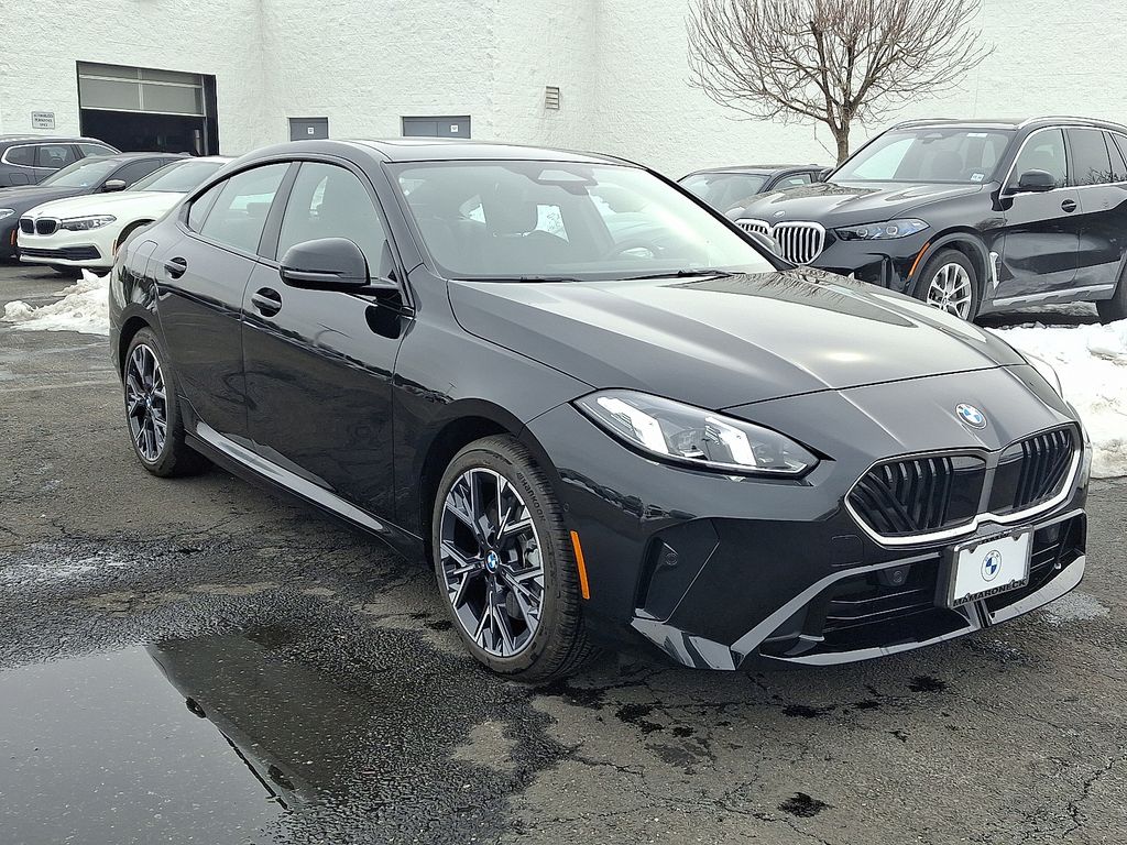 Thumbnail: 2025 BMW 2 Series - 3