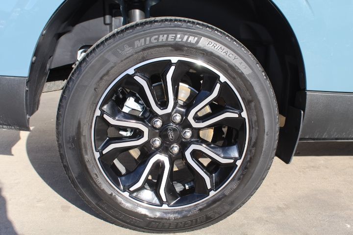 Used Car 2022 Ford Maverick  Lariat For Sale Under $30,000 In Georgetown, Texas