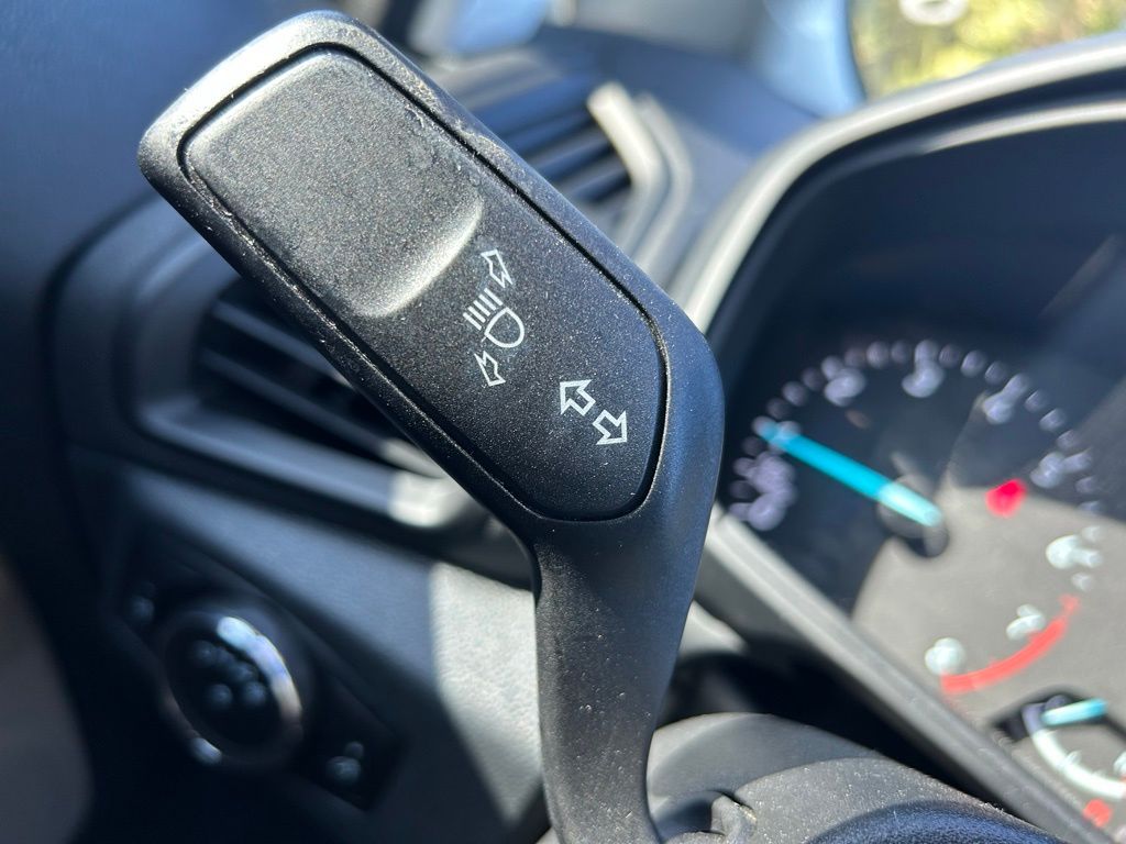 Thumbnail: 2018 Ford EcoSport - 25