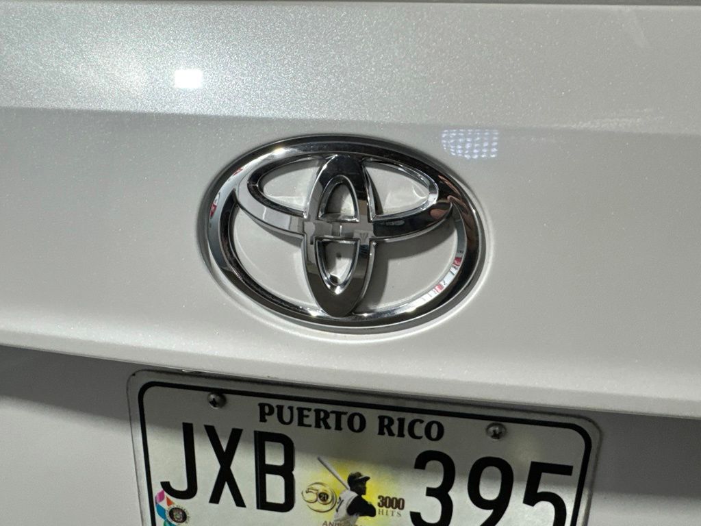 Thumbnail: 2022 Toyota Highlander - 21