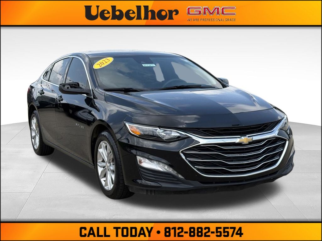 2023 Chevrolet Malibu LT with 1LT FWD