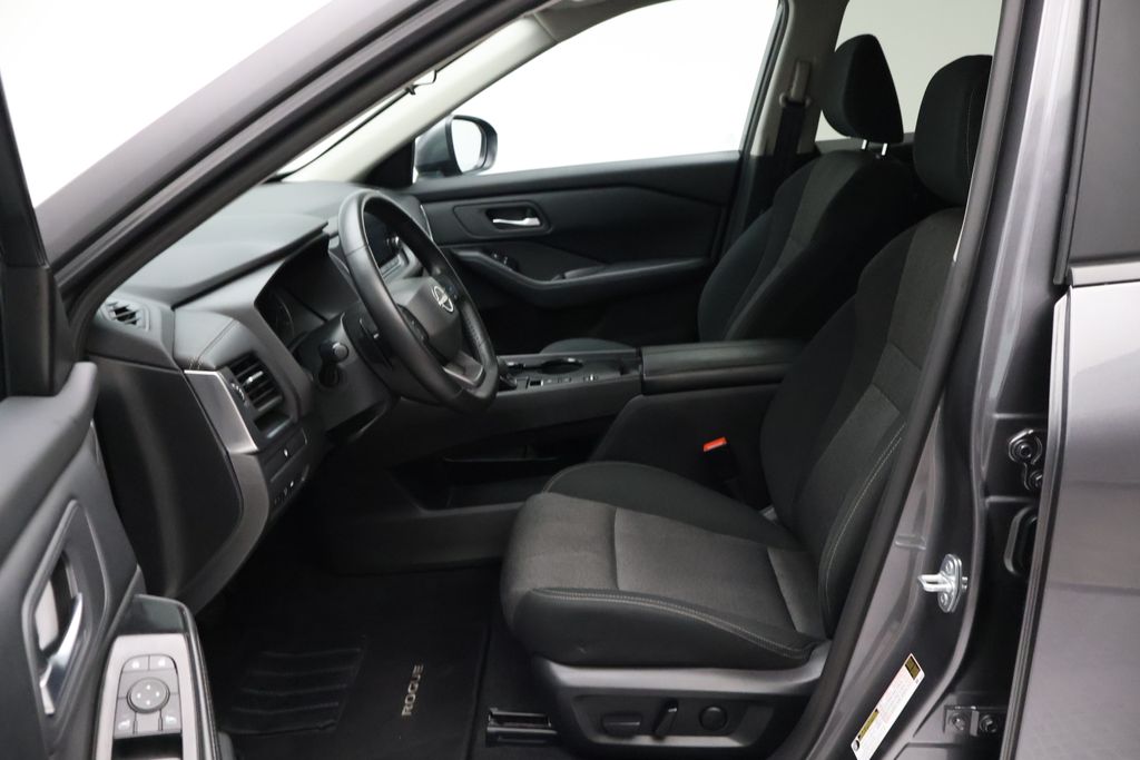 Thumbnail: 2025 Nissan Rogue - 14