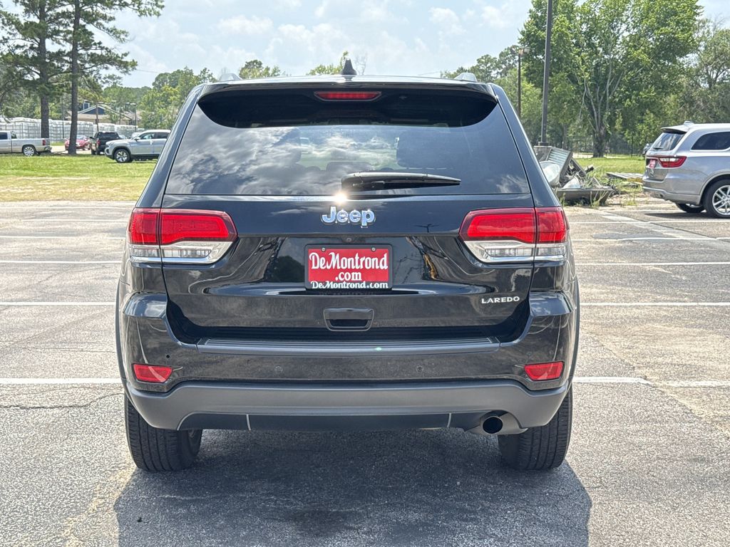 2020 Jeep Grand Cherokee Laredo E Black at Victoria Chrysler Dodge Jeep Ram
