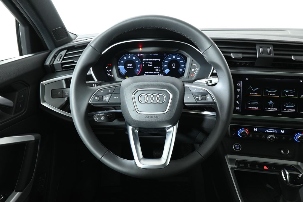 Thumbnail: 2025 Audi Q3 - 14