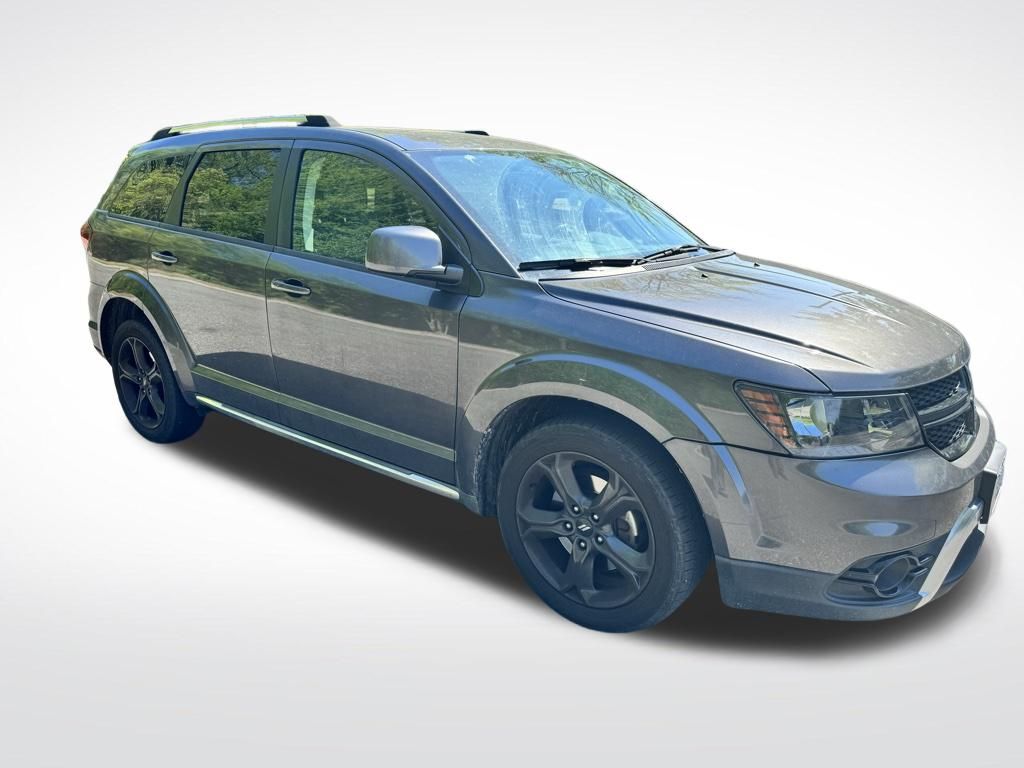 Certified Used 2020 Gray Dodge Crossroad image 7