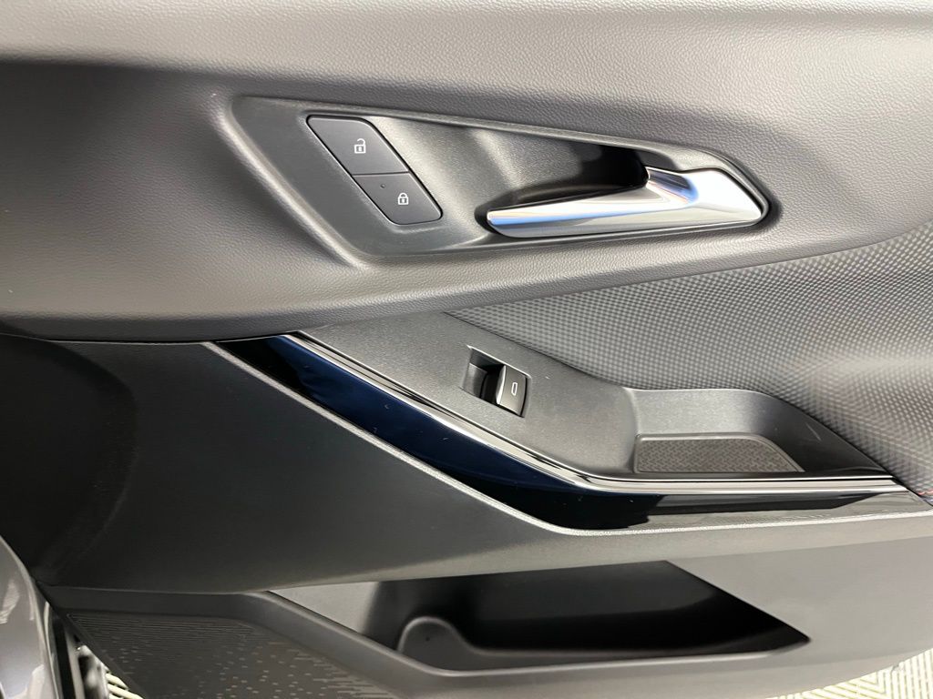 Thumbnail: 2026 Chevrolet Equinox - 11