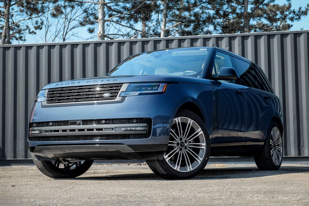 Varesine Blue Metallic 2026 Land Rover Range Rover P400 SE LWB AWD SUV / Crossover All-Wheel Drive 8-Speed Automatic