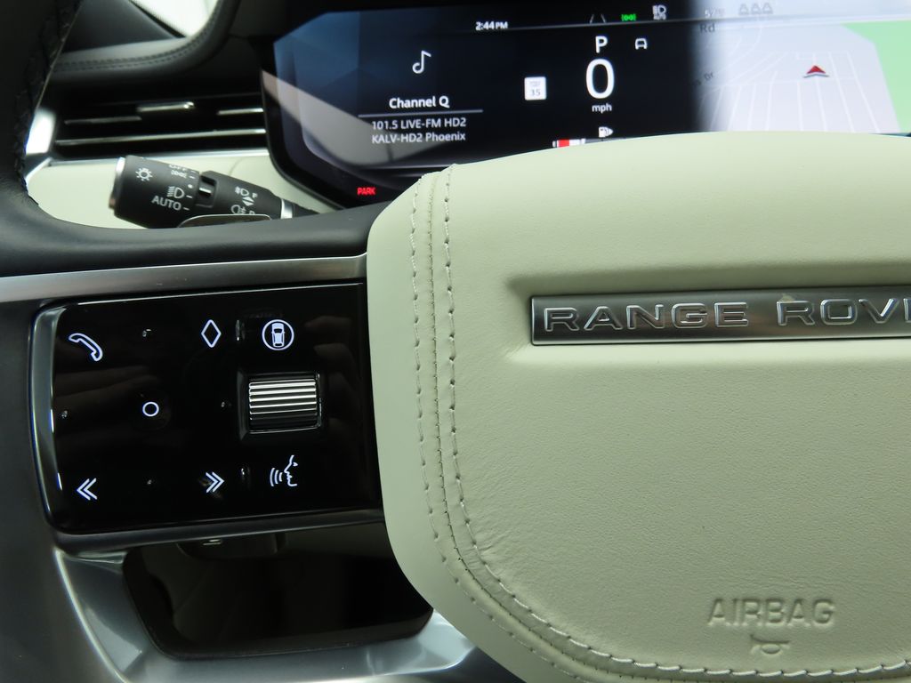 2024 Land Rover Range Rover SE 11