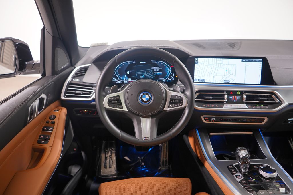 Thumbnail: 2023 BMW X5 - 11